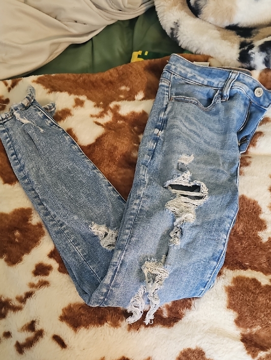 American Eagle Outfitters Denim - American Eagle Outfitters Light Blue Distressed High-Rise Jeggings Size 4 Short